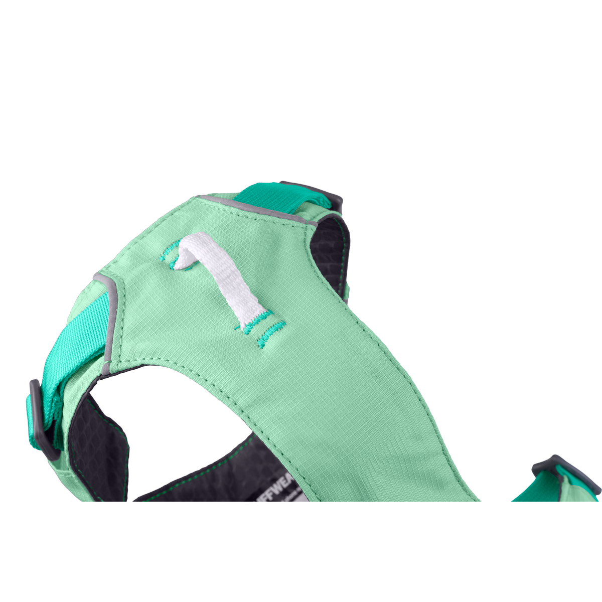 Ruffwear Hi & Light Harness Sage Green chest attachment