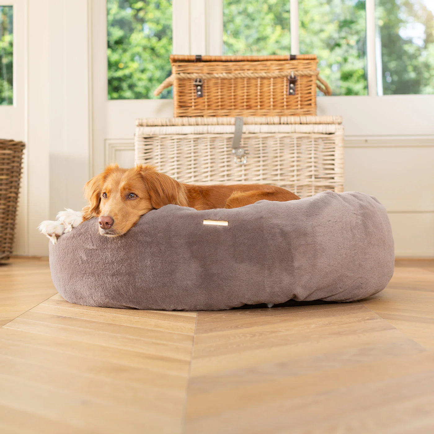 Lords And Labradors Calming Anti-Anxiety Donut Dog Bed With Removable Covers in Fawn Faux Fur Large Lords & Labradors