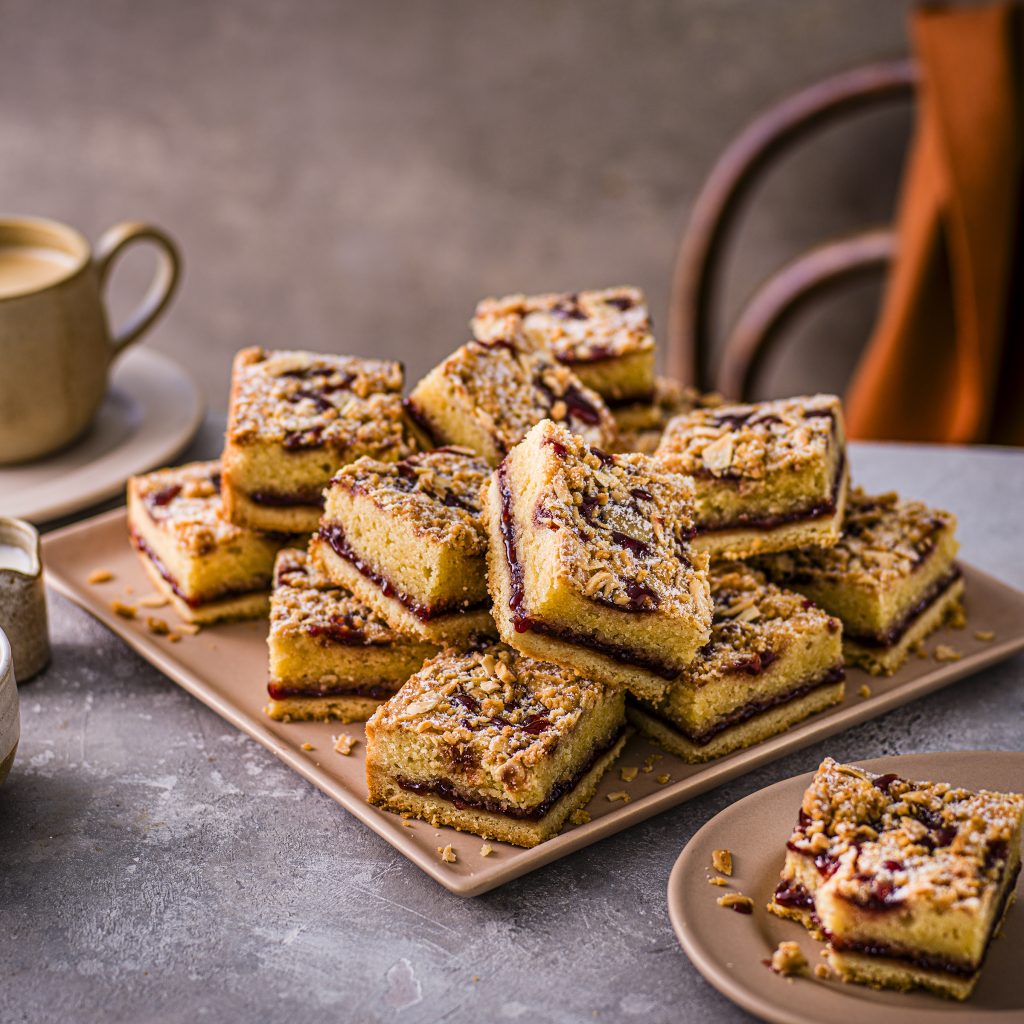 Autumn Berry Bakewell